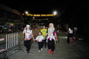 BIB: 36500
                            <button type="button" onclick="openModal(21794290)" class="btn btn-primary btn-sm float-right btn-popup" data-toggle="modal" data-target=".modal-high-quality">
                        <i class="fas fa-shopping-cart"></i> Add to Cart
                    </button>
                                            <button type="button" onclick="isThisMe(21794290, true)" class="btn btn-success btn-sm float-right btn-popup btn-isme hidden" data-toggle="tooltip" data-placement="bottom" title="นี่คือรูปของคุณใช่ไหม คลิกที่นี่เพื่อเอาเข้าอัลบั้ม">
                        <i class="fas fa-plus"></i> Add to album
                    </button>
                    <button type="button" onclick="isThisMe(21794290, false)" class="btn btn-warning btn-sm float-right btn-popup btn-isnotme hidden">
                        <i class="fas fa-ban"></i> Remove from album
                    </button>